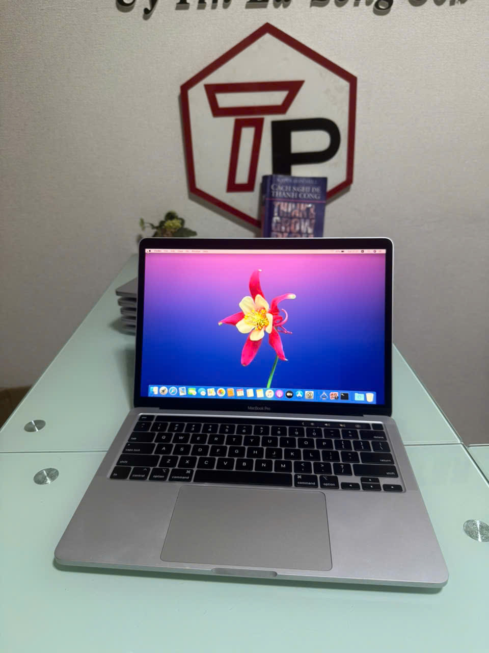 Macbook Pro 2020 Silver (Phím US) / Core i7 / RAM 32GB / SSD 1TB